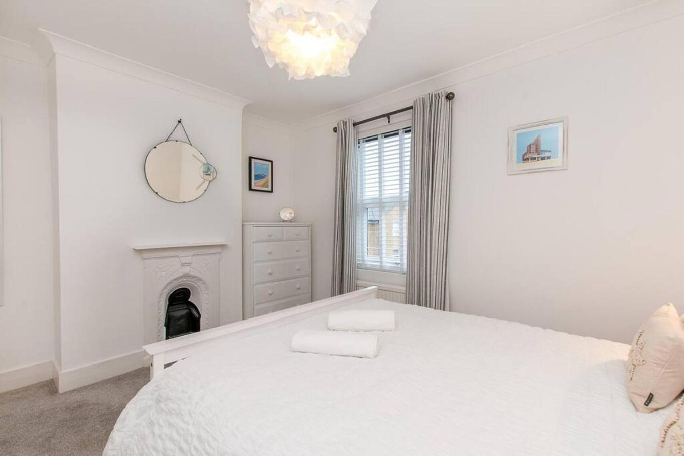 Coal Miners - Moments To Seafront Holiday home
